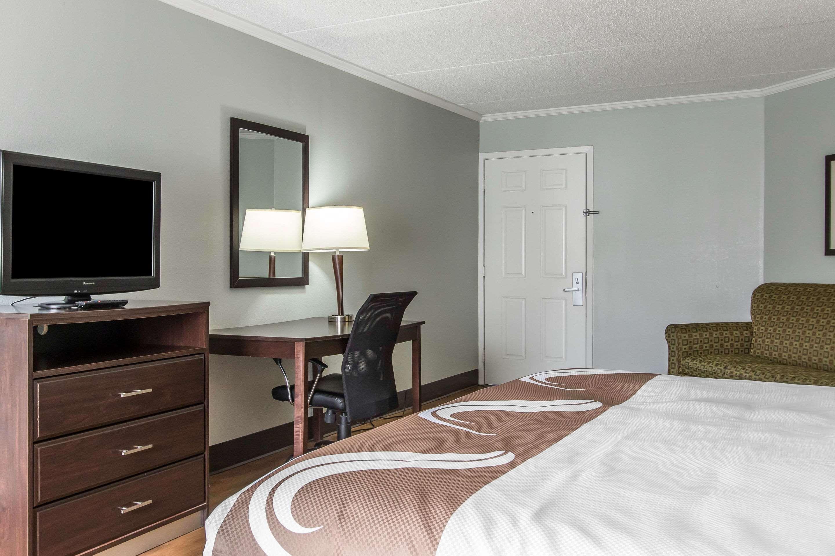 Quality Inn Downtown Historic District Мобил Екстериор снимка